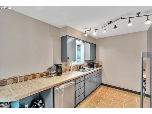 309 Ne 94TH Ave, Vancouver, WA 98664