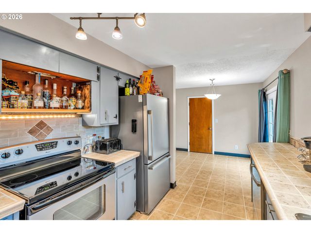 309 Ne 94TH Ave, Vancouver, WA 98664