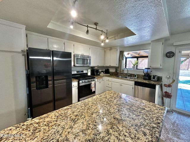 43841 Santa Rosa Circle, Lancaster, CA 93535