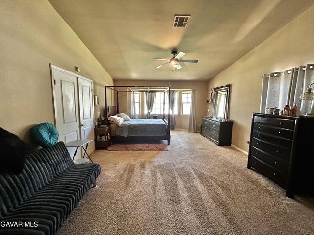 43841 Santa Rosa Circle, Lancaster, CA 93535