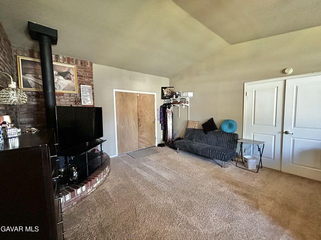 43841 Santa Rosa Circle, Lancaster, CA 93535