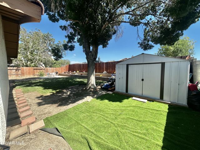 43841 Santa Rosa Circle, Lancaster, CA 93535