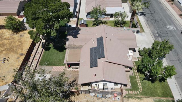 43841 Santa Rosa Circle, Lancaster, CA 93535