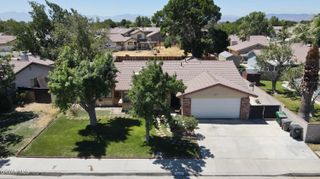 43841 Santa Rosa Circle, Lancaster, CA 93535