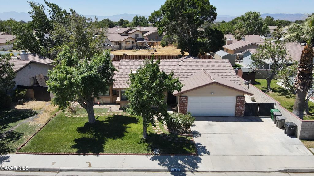 43841 Santa Rosa Circle, Lancaster, CA 93535