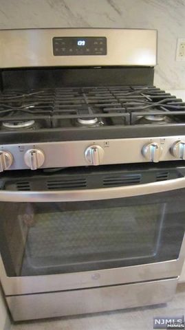 302 Washington Drive, Ramsey, NJ 07446