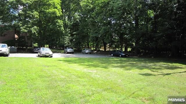 302 Washington Drive, Ramsey, NJ 07446