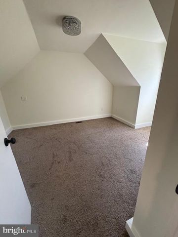 912 GREENWOOD CIR, Coatesville, PA 19320