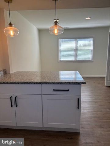 912 GREENWOOD CIR, Coatesville, PA 19320