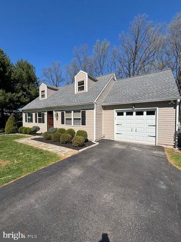 912 GREENWOOD CIR, Coatesville, PA 19320