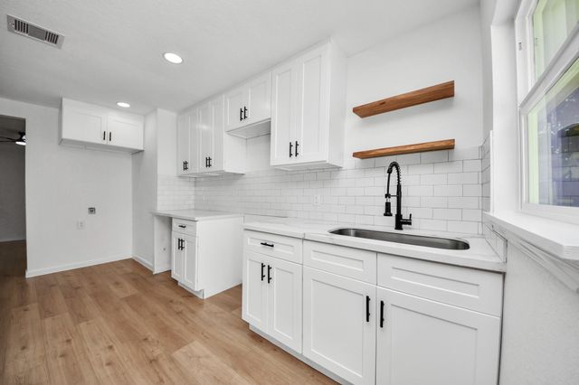 10418 Burman Street, Houston, TX 77029