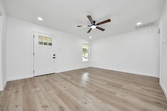 10418 Burman Street, Houston, TX 77029