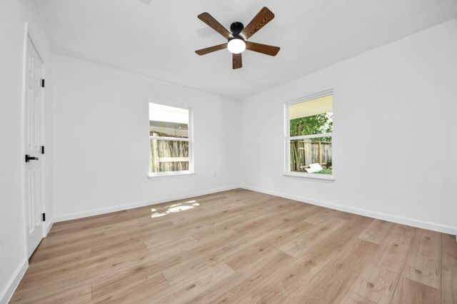 10418 Burman Street, Houston, TX 77029