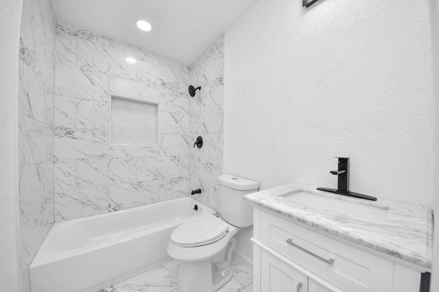 10418 Burman Street, Houston, TX 77029