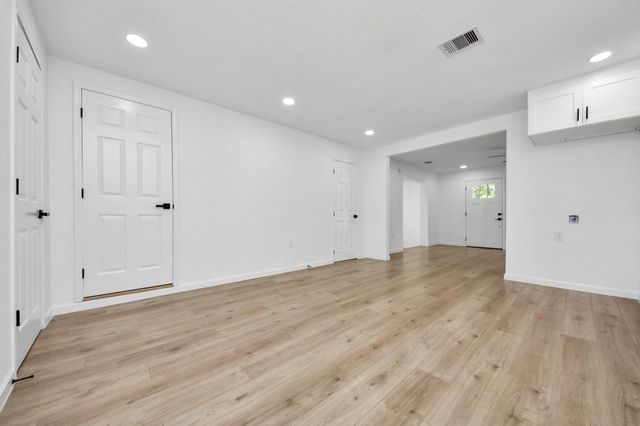 10418 Burman Street, Houston, TX 77029