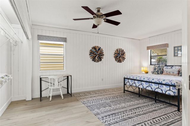 5430 CIRCLE DRIVE, Weeki Wachee, FL 34607