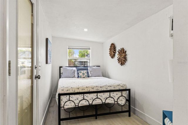 5430 CIRCLE DRIVE, Weeki Wachee, FL 34607