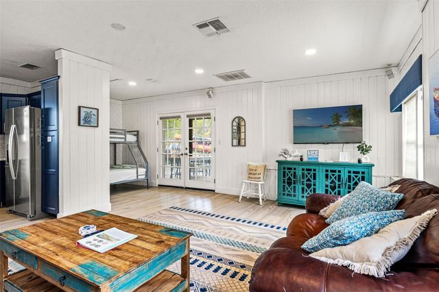 5430 CIRCLE DRIVE, Weeki Wachee, FL 34607