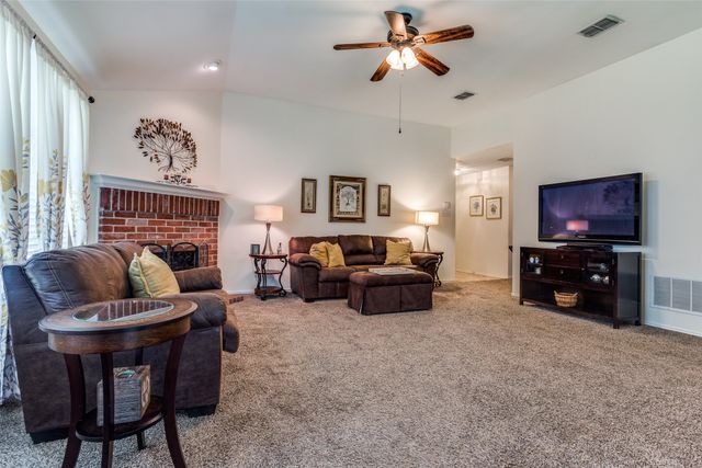 706 Chelsea Drive, Wylie, TX 75098