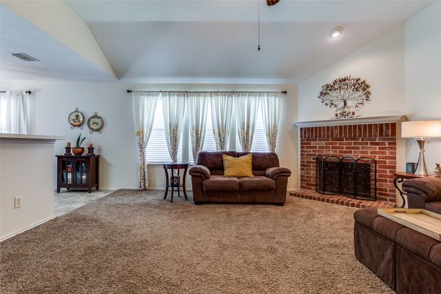 706 Chelsea Drive, Wylie, TX 75098
