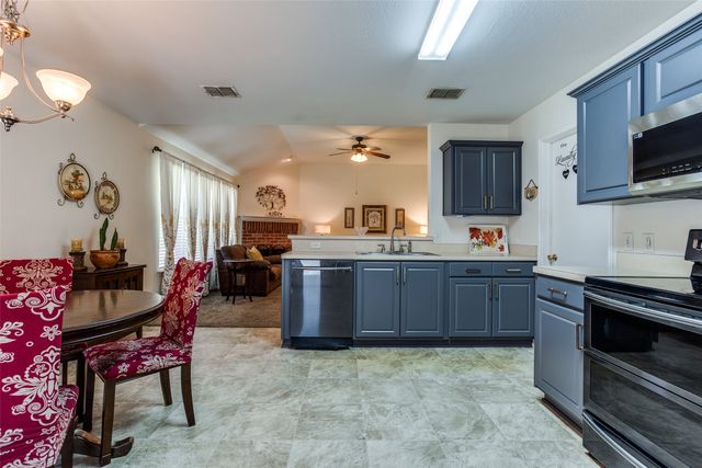 706 Chelsea Drive, Wylie, TX 75098