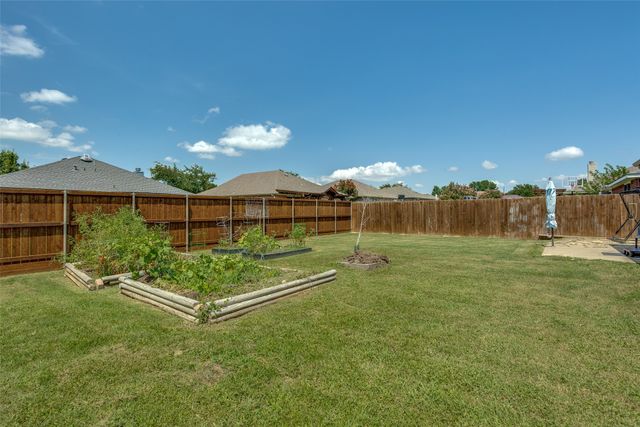 706 Chelsea Drive, Wylie, TX 75098