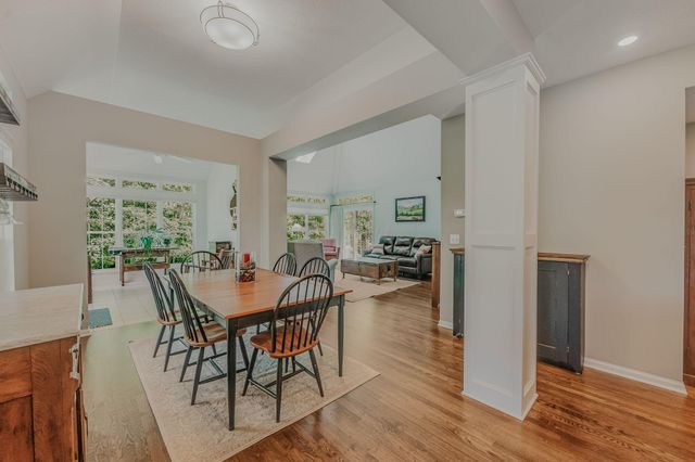 7392 Deer Valley Crossing, Powell, OH 43065