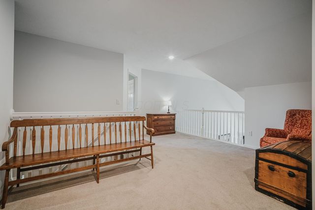 7392 Deer Valley Crossing, Powell, OH 43065