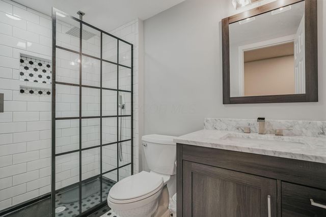 7392 Deer Valley Crossing, Powell, OH 43065