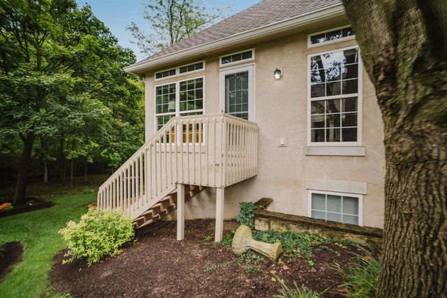 7392 Deer Valley Crossing, Powell, OH 43065