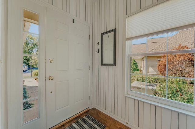 7392 Deer Valley Crossing, Powell, OH 43065