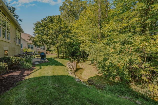 7392 Deer Valley Crossing, Powell, OH 43065