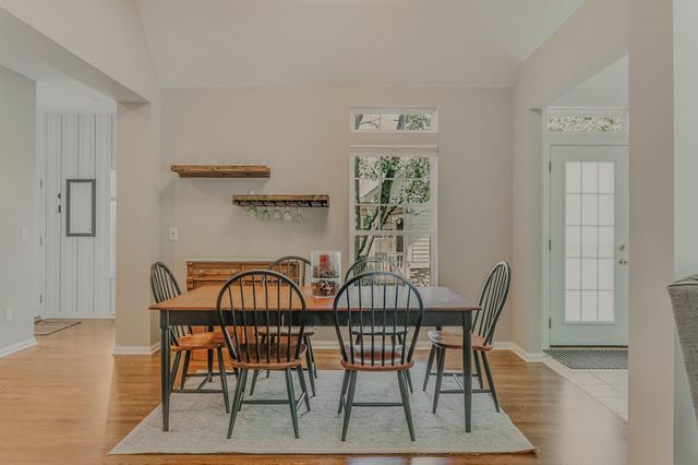 7392 Deer Valley Crossing, Powell, OH 43065