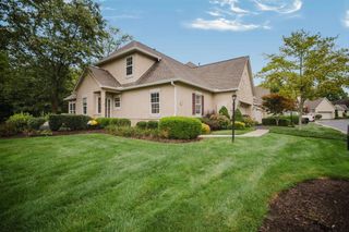 7392 Deer Valley Crossing, Powell, OH 43065