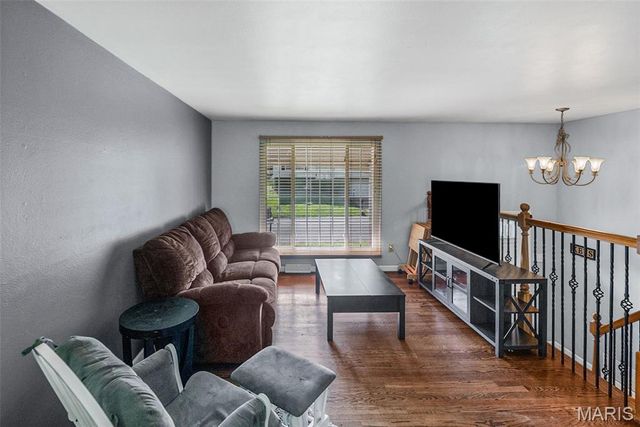 6 Kingston Drive, Fairview Heights, IL 62208