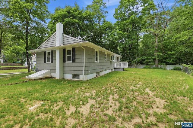 200 Conklintown Road, Ringwood, NJ 07456