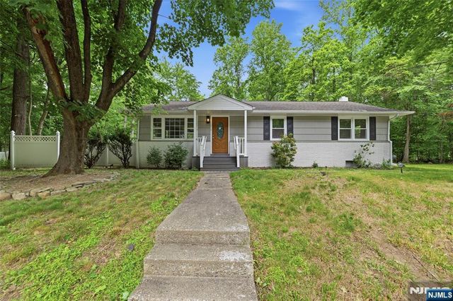 200 Conklintown Road, Ringwood, NJ 07456