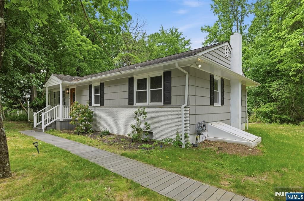 200 Conklintown Road, Ringwood, NJ 07456