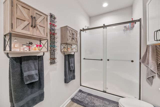 5236 N Cambridge St, Bel Aire, KS 67226