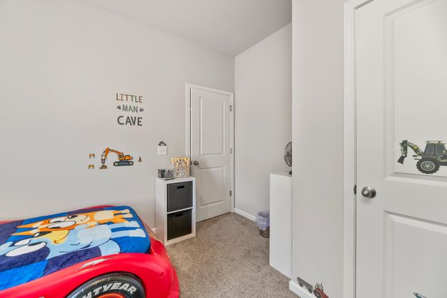 5236 N Cambridge St, Bel Aire, KS 67226