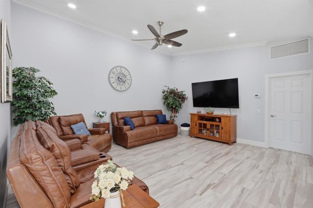 8450 SAINT JOHNS Court, Wellington, FL 33414