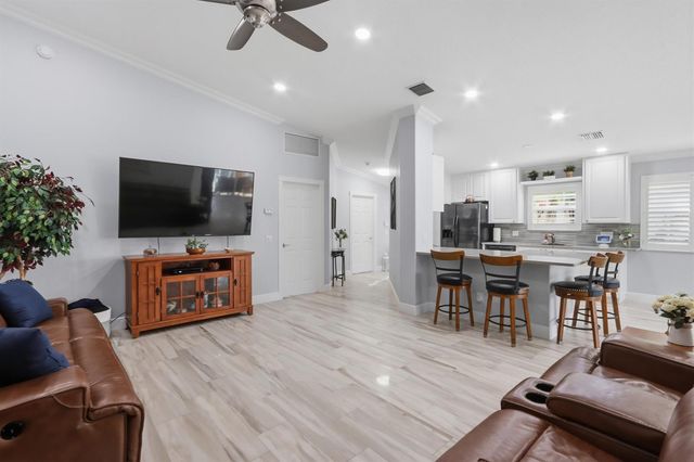 8450 SAINT JOHNS Court, Wellington, FL 33414