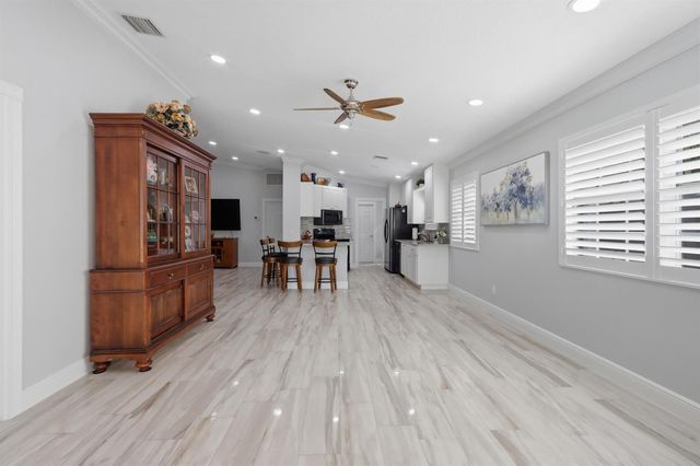 8450 SAINT JOHNS Court, Wellington, FL 33414