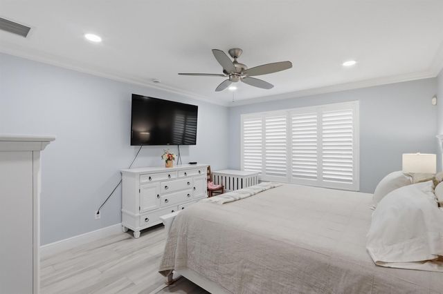 8450 SAINT JOHNS Court, Wellington, FL 33414