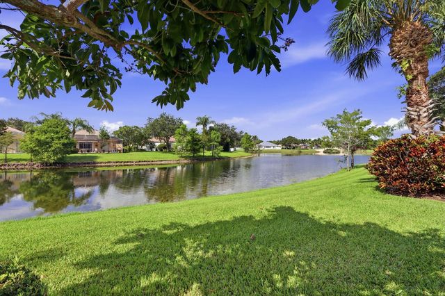 8450 SAINT JOHNS Court, Wellington, FL 33414