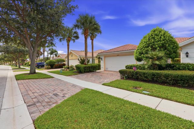 8450 SAINT JOHNS Court, Wellington, FL 33414