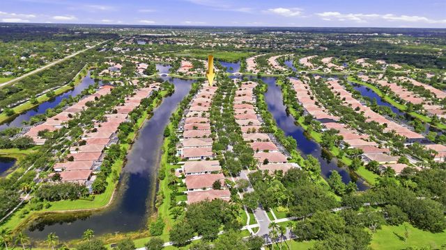 8450 SAINT JOHNS Court, Wellington, FL 33414