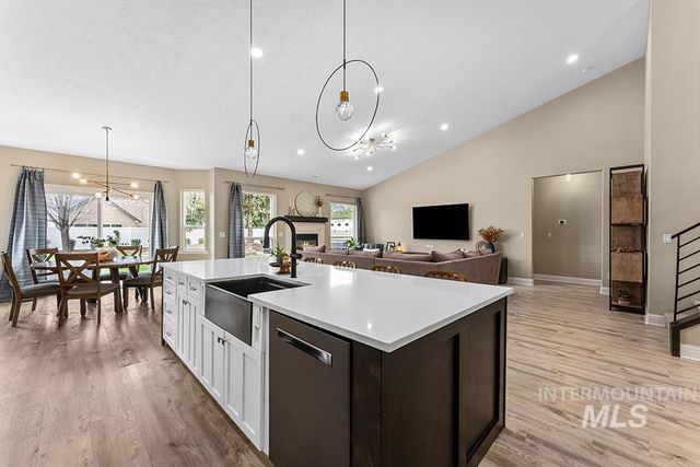 151 N Lost Canyon, Eagle, ID 83616