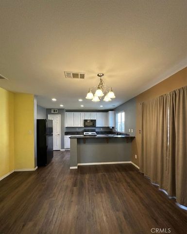 16937 Jurassic Place, Victorville, CA 92394