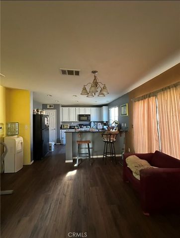 16937 Jurassic Place, Victorville, CA 92394